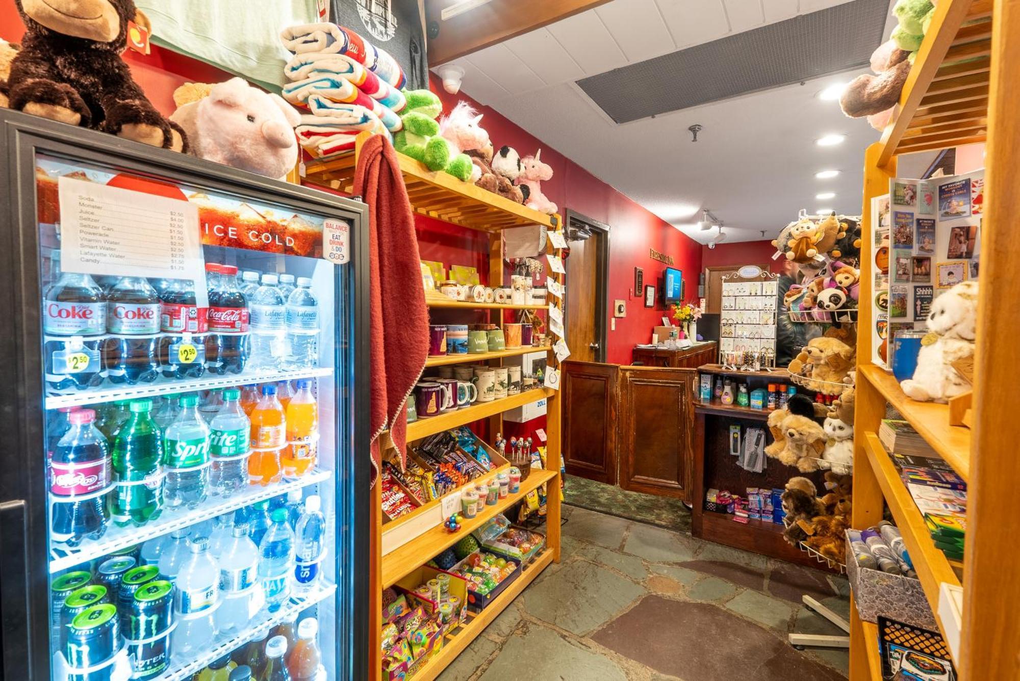 Fireside Inn & Suites West Lebanon Bagian luar foto