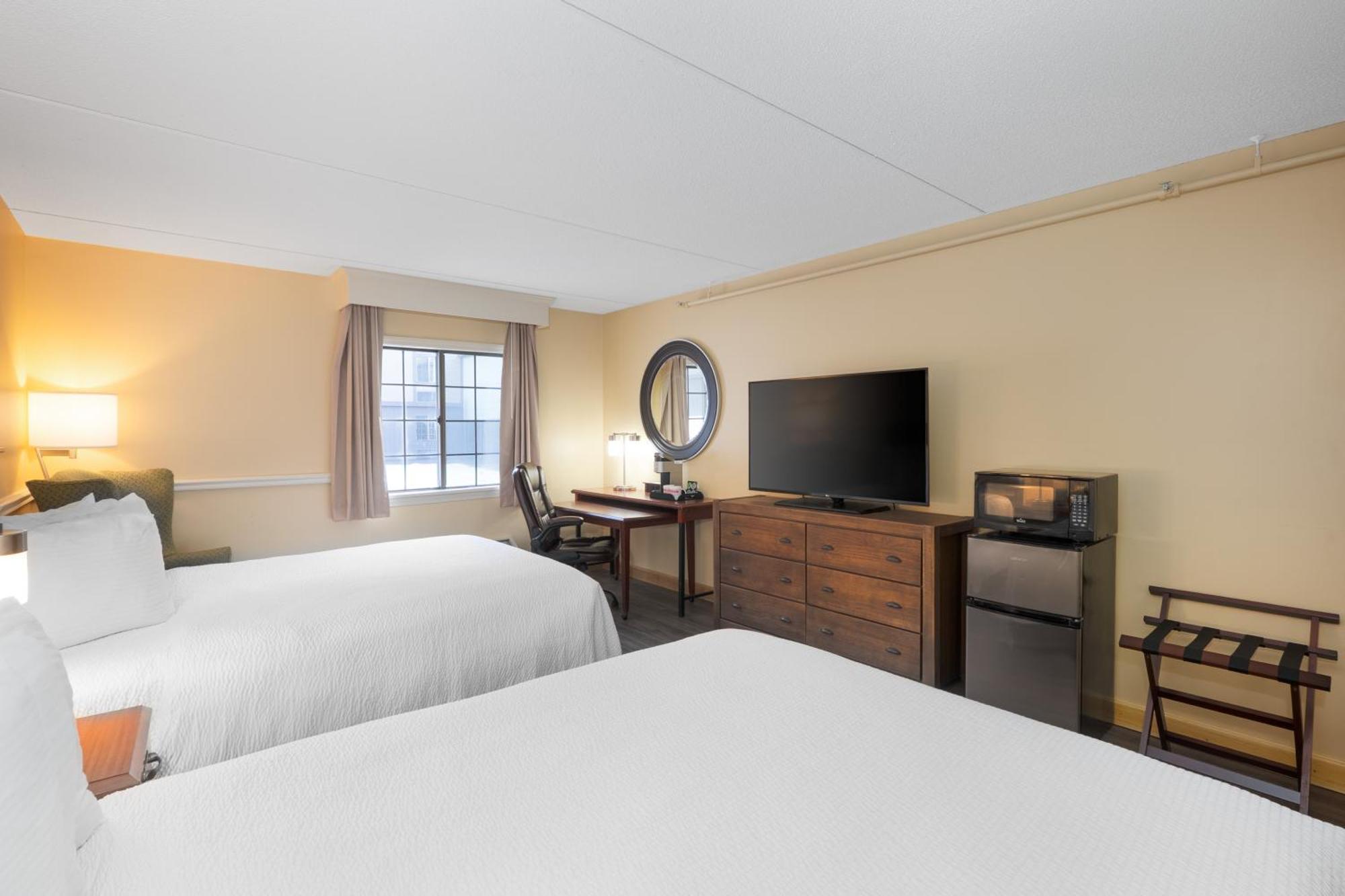 Fireside Inn & Suites West Lebanon Bagian luar foto